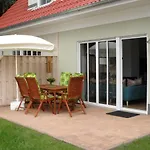 Mit Terrasse * Korswandt