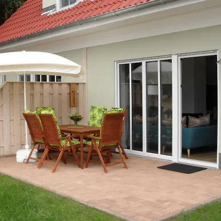 Mit Terrasse * Korswandt